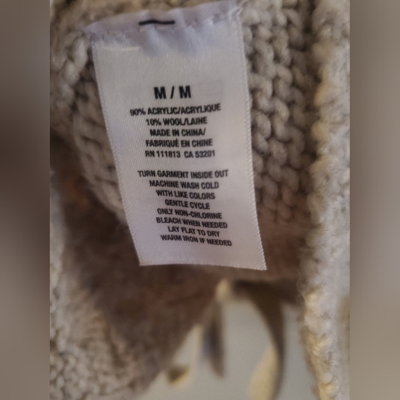 Aeropostale Short Sleeve Cardigan - Picture 3 of 3